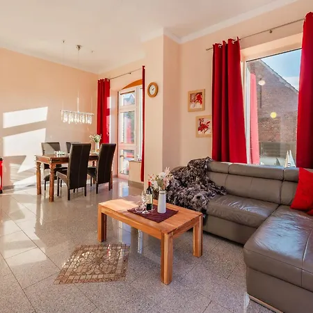 Der Schlosshof - 01 Apartment Pudagla