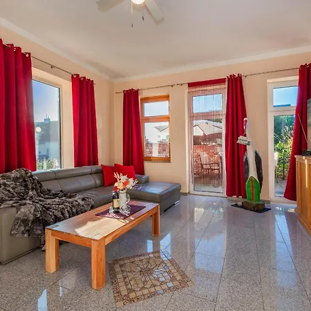 Der Schlosshof - 01 Apartment